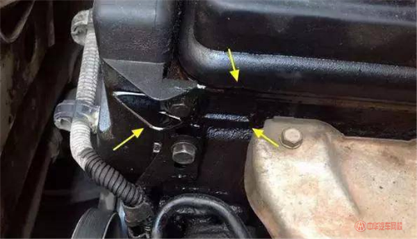 二手车评估师怎么检查底盘?什么样的底盘算是好的@chinaadec.com 图片