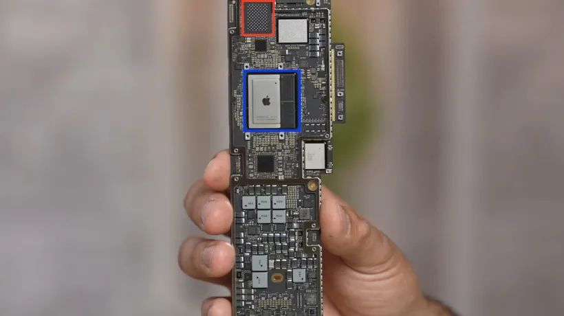 苹果 M2 MacBook Air 拆解,确认 256GB 机型只有一个 NAND 芯片 Image